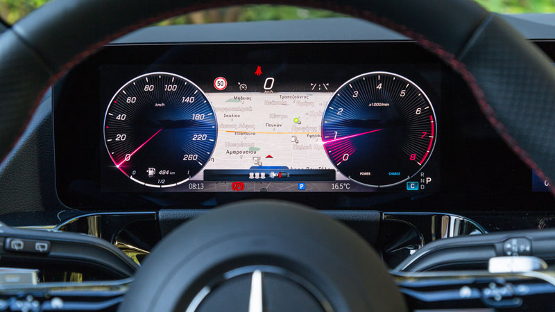 Mercedes GLA 200 FL: Πόσο καλό είναι σε εξοπλισμό άνεσης και ασφάλειας.