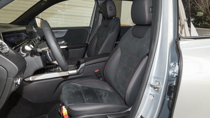 Χώροι-δωμάτιο για 7 επιβάτες και high-tech διάκοσμος