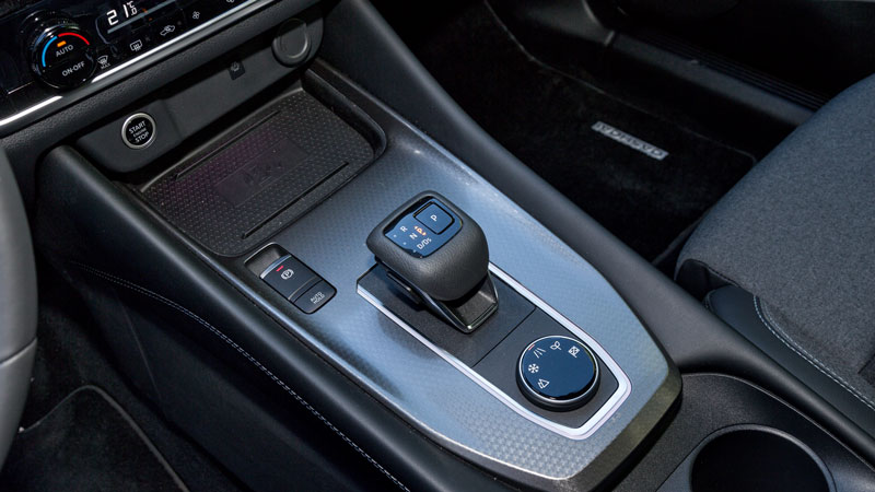  Πόσο καλό είναι το Nissan Qashqai X-Tronic 4x4 σε εξοπλισμό άνεσης και ασφαλείας;