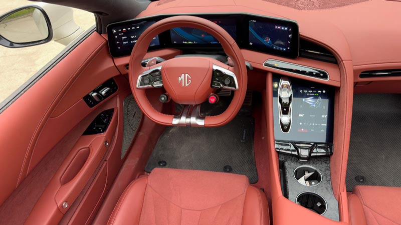 Οδηγούμε το MG Cyberster: Ανασταίνονται τα Cabrio με... ηλεκτροσόκ;