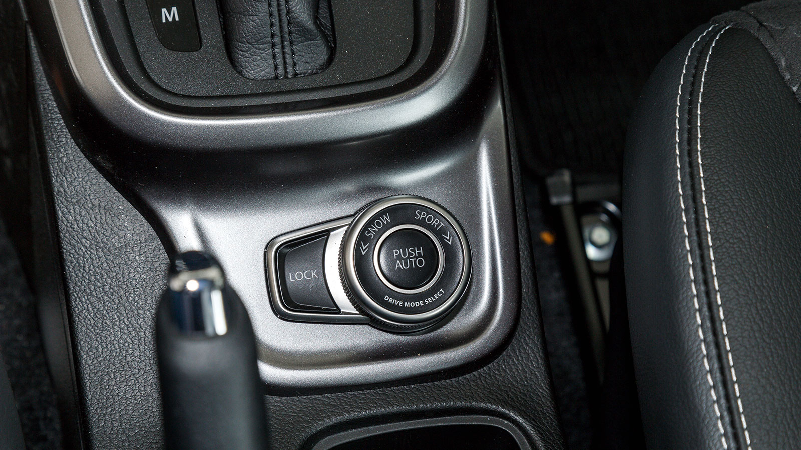 Suzuki Vitara. Πόσο καλό είναι σε εξοπλισμό άνεσης και ασφάλειας.