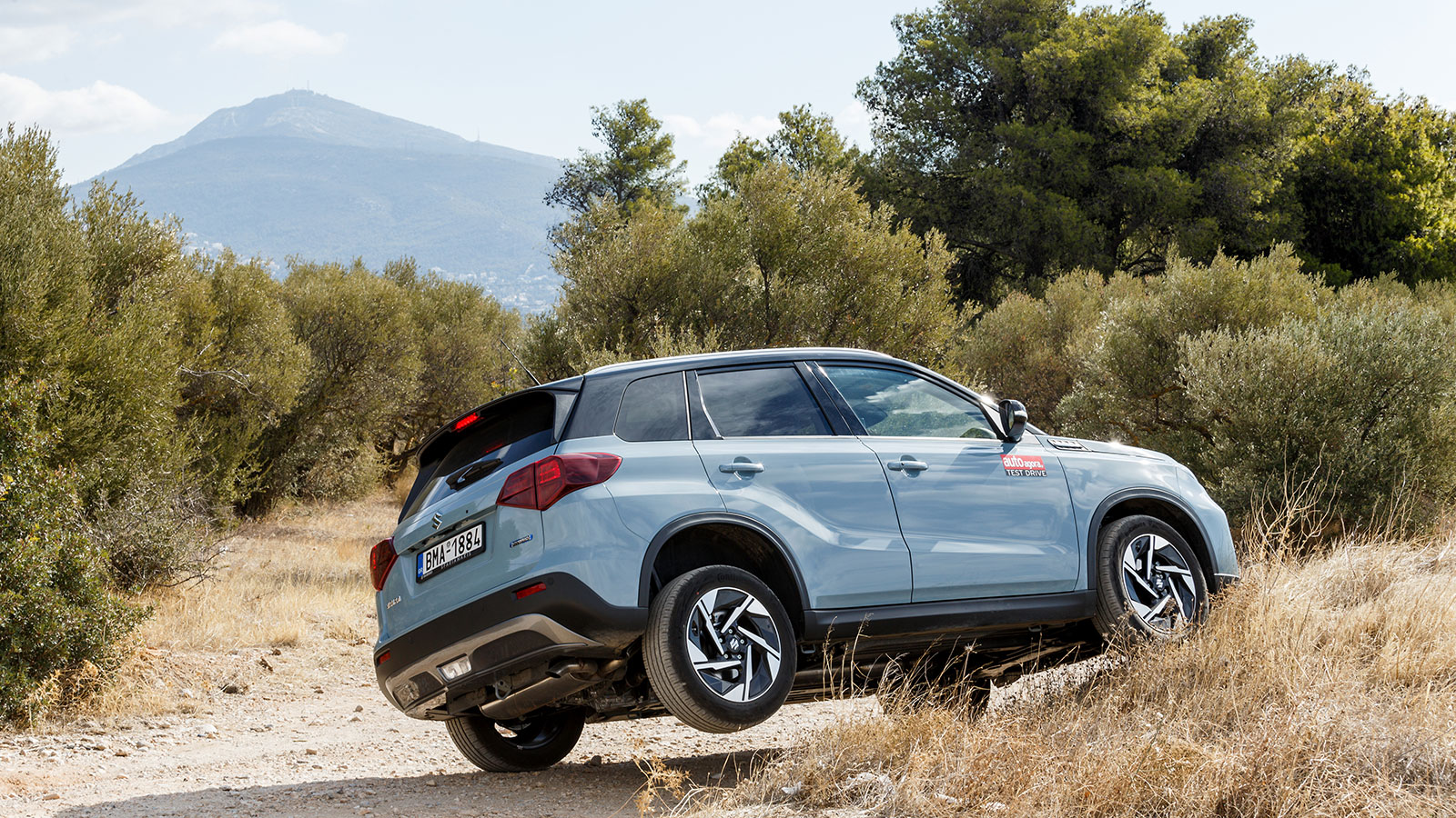 Suzuki Vitara. Τι βαθμό παίρνει σε κατανάλωση, χώρους, επιδόσεις, εγγυήσεις.