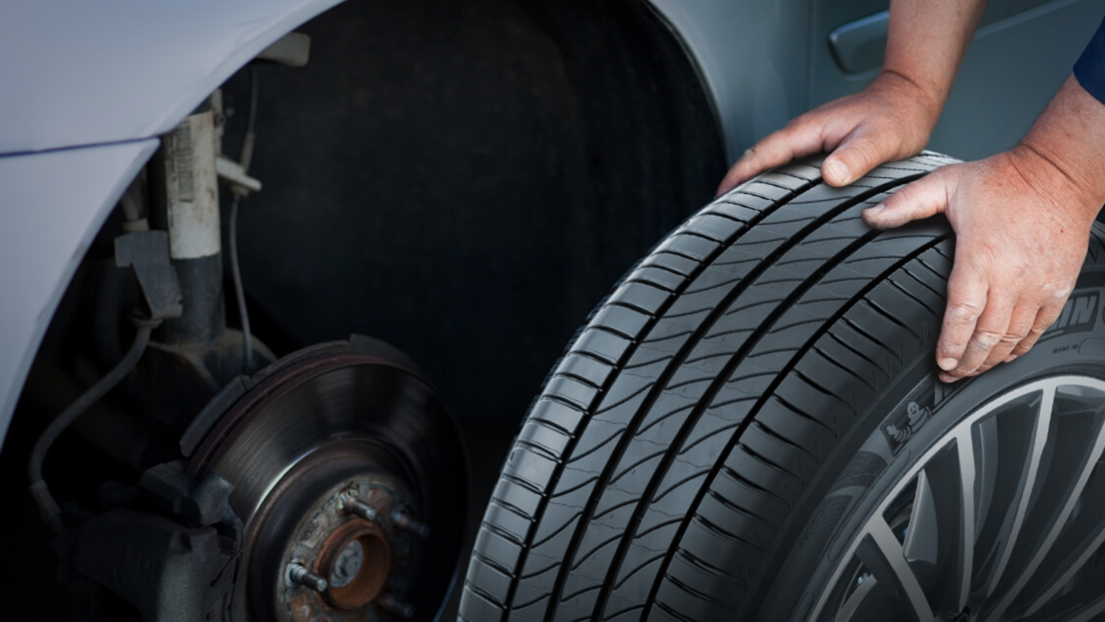 Ελαστικά αυτοκινήτων στο Γαλάτσι - ΤΣΟΥΠΡΟΣ 