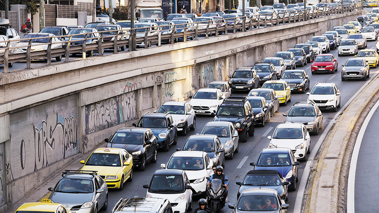 Αθήνα: Στην 16η θέση με τις πόλεις που υποφέρουν από την κίνηση