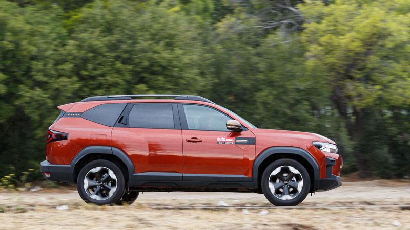 Dacia Bigster 4x4 130 PS: Τι βαθμό παίρνει σε κατανάλωση, χώρους, επιδόσεις, εγγυήσεις;