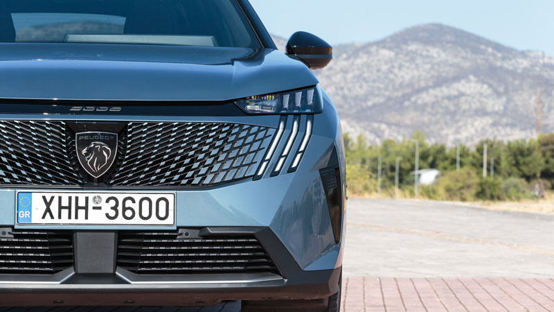 Peugeot 5008 Hybrid: 7-θέσιο SUV με premium χαρακτήρα