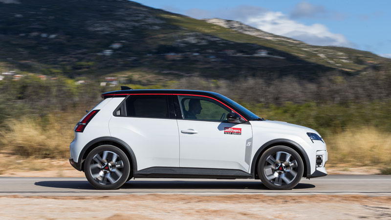 Το Renault 5 E-TECH Electric κάνει 381 χλμ στην πόλη με 1 φόρτιση (238 στο ταξίδι)