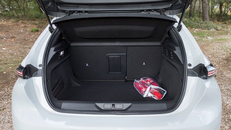 Peugeot 308 Hybrid 145 PS: Είναι σβέλτο, καίει λίγο