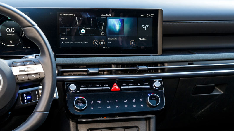 Hyundai Tucson Hybrid 4WD: Πόσο καλό είναι σε εξοπλισμό άνεσης και ασφαλείας;