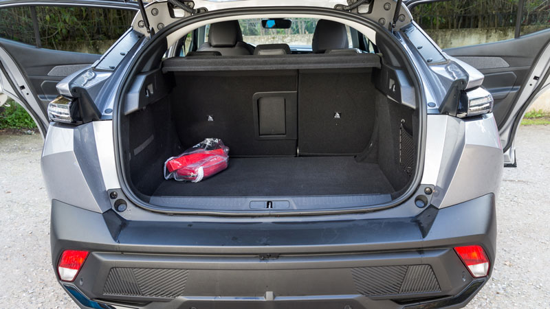 Peugeot 408 Hybrid 145 PS: Πιάνει κορυφή στην κατηγορία του