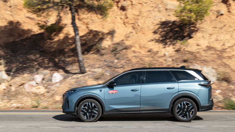 Είναι άνετο στο δρόμο με υψηλή ποιότητα κύλισης, χωρίς να παίρνει μεγάλες κλίσεις