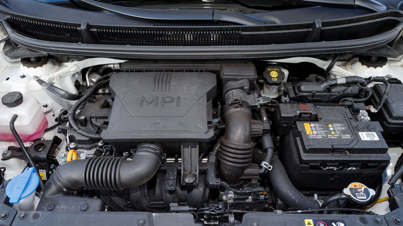 Στην έκδοση με αυτόματο κιβώτιο ο κινητήρας 79 ίππων καίει 6,8 λτ/100 χλμ.