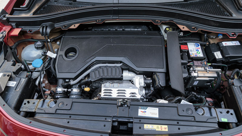 Opel Frontera Hybrid 145 PS: Έχει χώρους για 4 ψηλούς και καίει λίγο