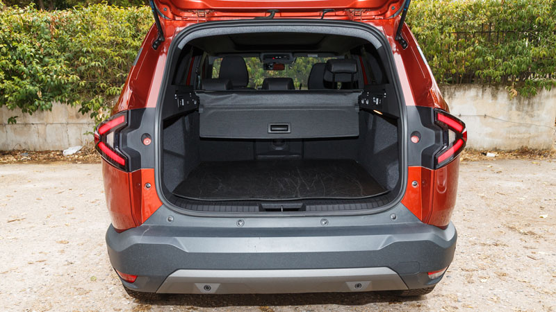 Dacia Bigster 4x4 130 PS: Τι βαθμό παίρνει σε κατανάλωση, χώρους, επιδόσεις, εγγυήσεις;