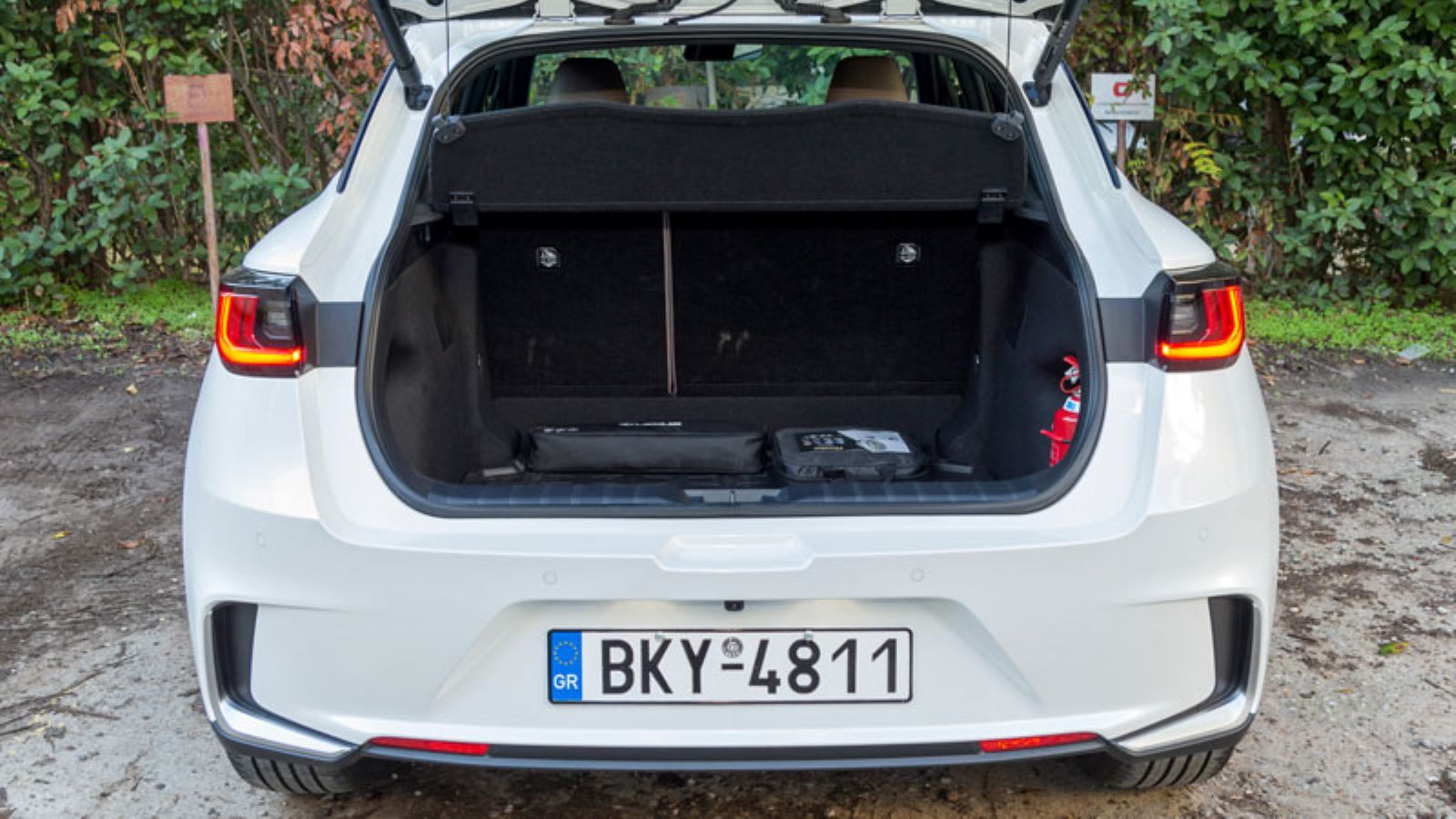 Το πορτ-μπαγκάζ του Lexus LBX