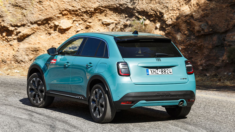 Δοκιμή Fiat 600: Ήπια υβριδικό μικρό SUV που εμπνέεται από το 500άρι