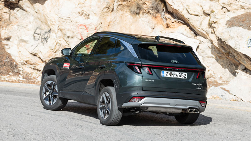 Hyundai Tucson Hybrid 4WD: Τετρακίνητο SUV που καίει 5,7 λτ/100 χλμ στην πόλη