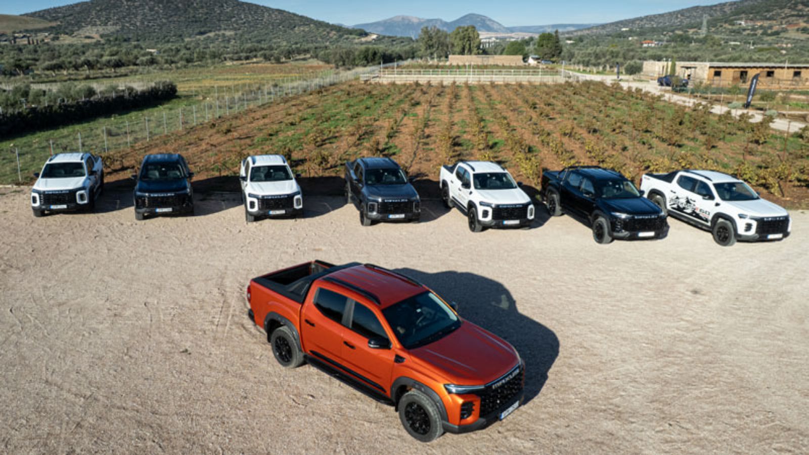 Maxus: Automotive Solutions και Όμιλος Επιχειρήσεων Σαρακάκη παρουσίασαν στην ελληνική αγορά την πλήρη γκάμα ελαφρών επαγγελματικών οχημάτων 