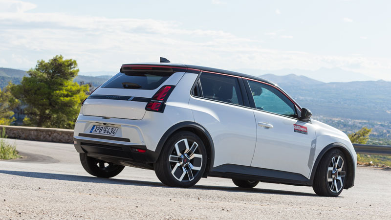 Renault 5 E-TECH Electric 120 PS: Vintage σαν να'ταν 70s!