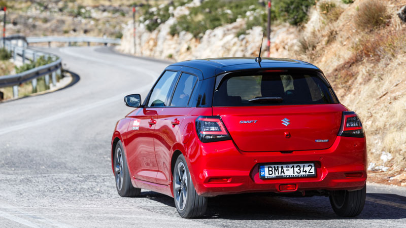 Suzuki Swift CVT: Αυτόματο μικρό made in Japan που καίει 5,3 λτ/100 χλμ