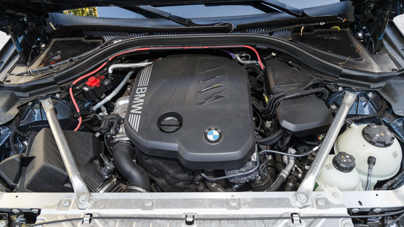 Ο ήπια υβριδικός diesel κινητήρας της νέας X3 xDrive20d έχει 197 άλογα, καίει 7,1 λτ/100 χλμ