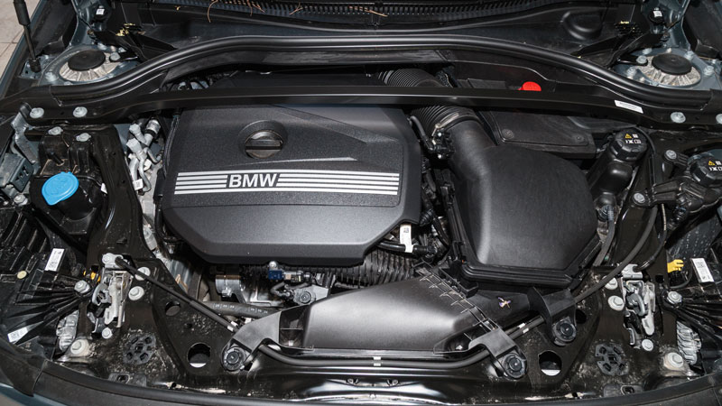 Ο ήπια υβριδικός κινητήρας των 170 ίππων καίει 7,7 λτ/100 χλμ