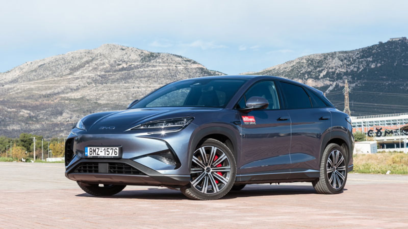 BYD Sealion 7 AWD LR 532 PS: Στυλ, χώροι και επιδόσεις