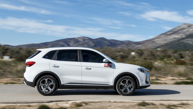 Τι βαθμό παίρνει το MG ZS Max Hybrid σε κατανάλωση, χώρους, επιδόσεις, εγγυήσεις;