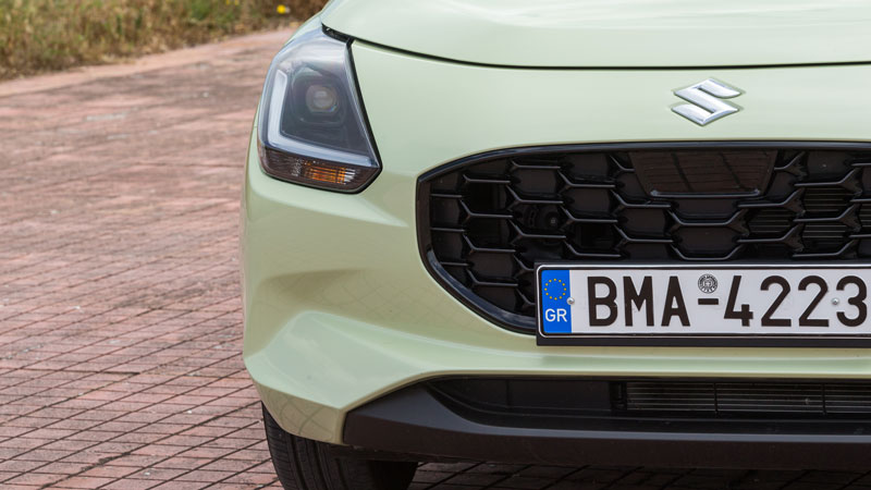 Suzuki Swift Hybrid 4WD: Τετρακίνητο που καίει λίγο