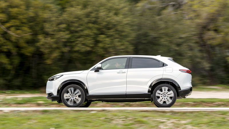 Honda HR-V e:HEV: Πόσο καλό είναι σε εξοπλισμό άνεσης και ασφαλείας;