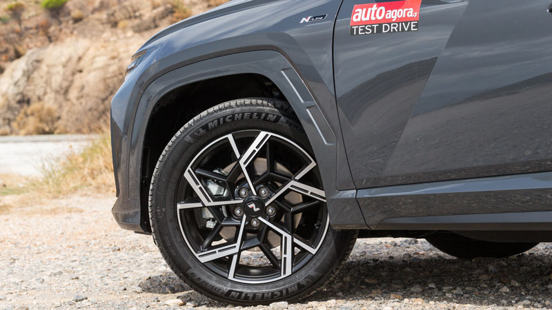 Για την ακινητοποίηση από τα 100 χλμ/ώρα, το Hyundai Tucson των 160 ίππων χρειάζεται 33,9 μέτρα.