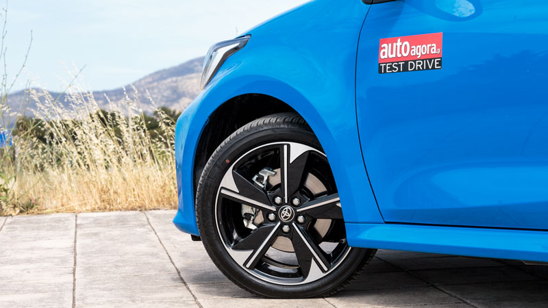 Τα φρένα του Toyota Yaris Hybrid 130 PS είναι από τα καλύτερα στην κατηγορία, με το 100-0 χλμ/ώρα να ολοκληρώνεται σε 37 μέτρα.