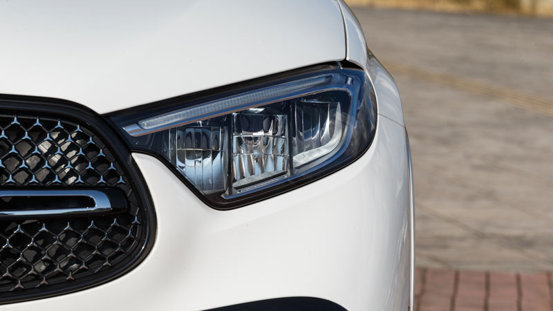 Mercedes GLC 300 e 4MATIC Coupe: Πολυτέλεια και δυναμισμός