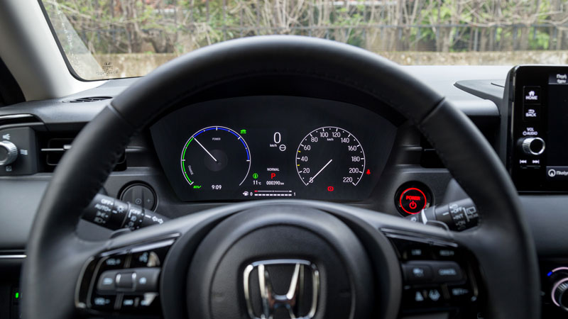 Honda HR-V e:HEV: Πόσο καλό είναι σε εξοπλισμό άνεσης και ασφαλείας;