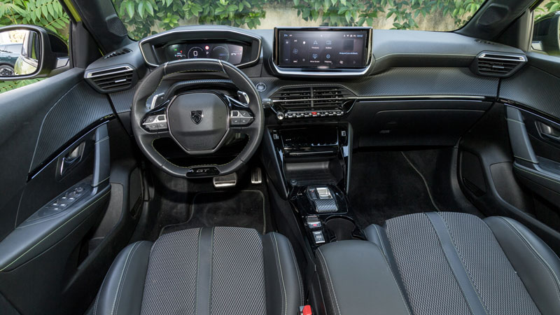 Peugeot 208 Hybrid 145 PS: Πόσο καλό είναι σε εξοπλισμό άνεσης και ασφαλείας;