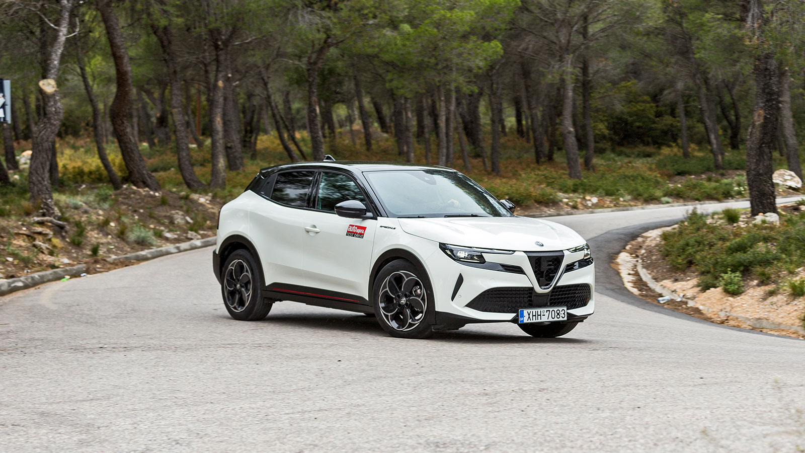 Alfa Romeo Junior Elettrica 156 PS: Ηλεκτρική, premium και προσιτή