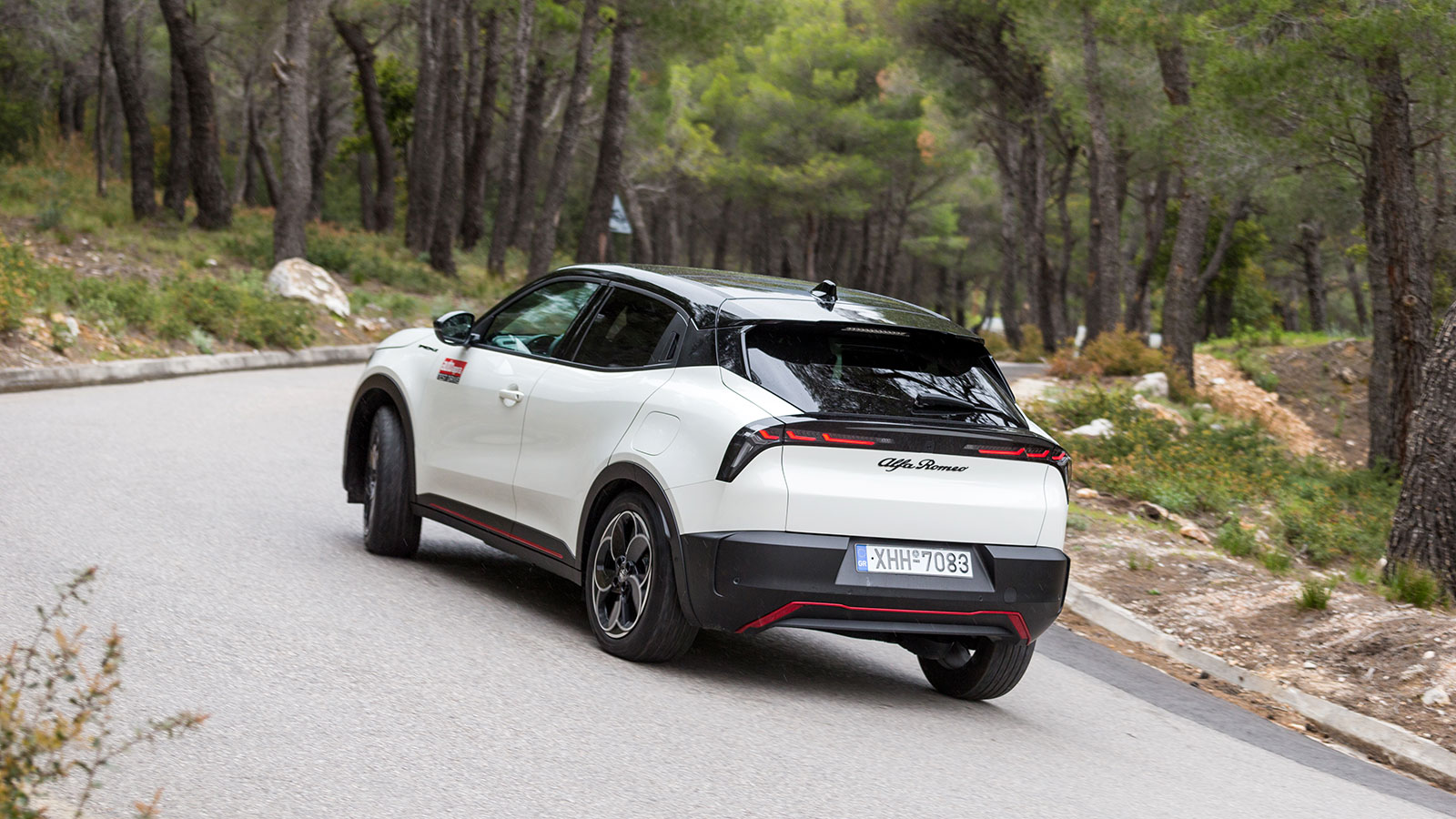 Alfa Romeo Junior Elettrica 156 PS: Ηλεκτρική, premium και προσιτή