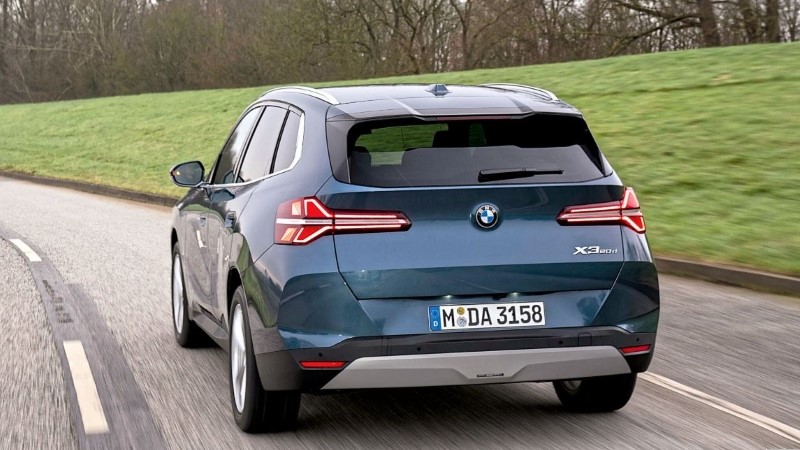 Ο σχεδιασμός της νέας γενιάς της BMW X3 έχει αλλάξει και προσδίδει όγκο.