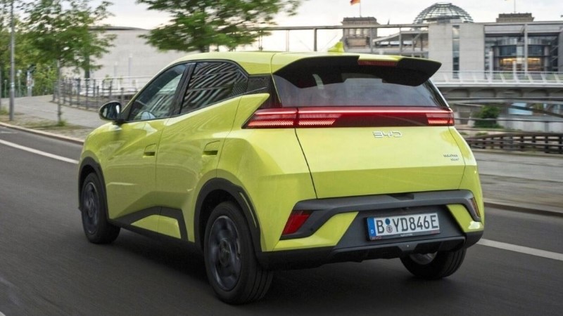 Οδηγούμε το BYD Dolphin Surf