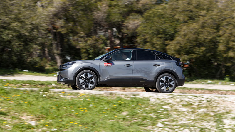 Citroen C4 Hybrid E-DCS6 145 PS: Περισσότερη άνεση & χαμηλή κατανάλωση