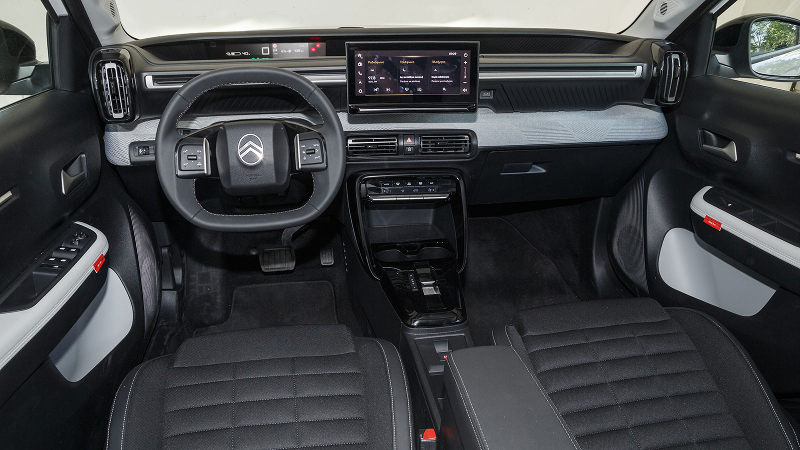 Citroen C3 Aircross. Πόσο καλό είναι σε εξοπλισμό άνεσης και ασφάλειας.