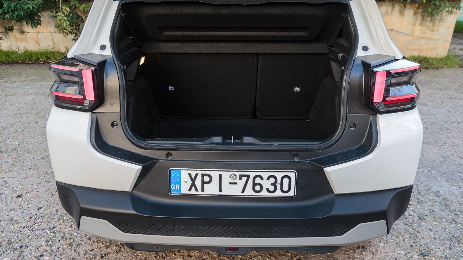 Citroen C3. Τι βαθμό παίρνει σε κατανάλωση, χώρους, επιδόσεις, εγγυήσεις.