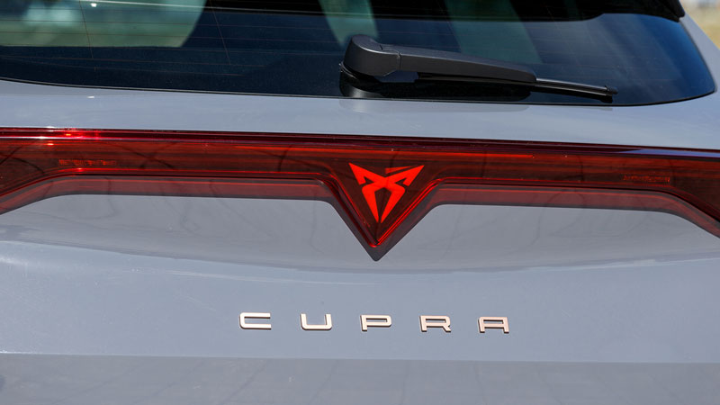 Cupra Formentor. Τι βαθμό παίρνει σε κατανάλωση, χώρους, επιδόσεις, εγγυήσεις.