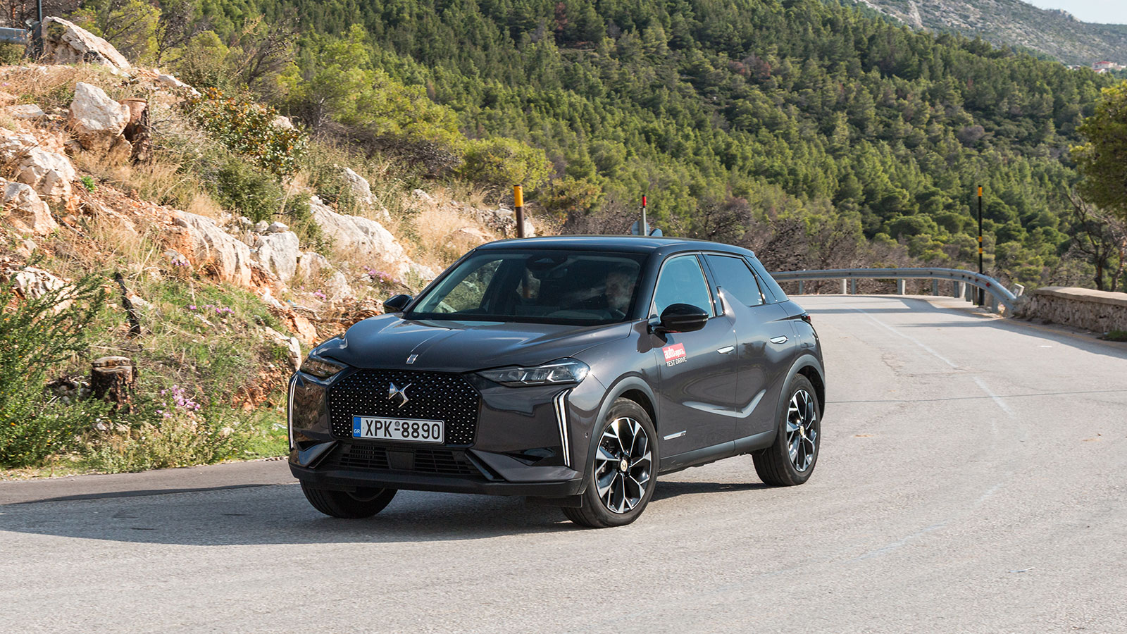 DS DS 3 Hybrid e-DCS6 145 PS: Premium χαρακτήρας, κορυφαία οικονομία