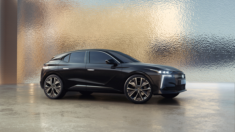 To νέο DS No4 αποκαλύπτεται