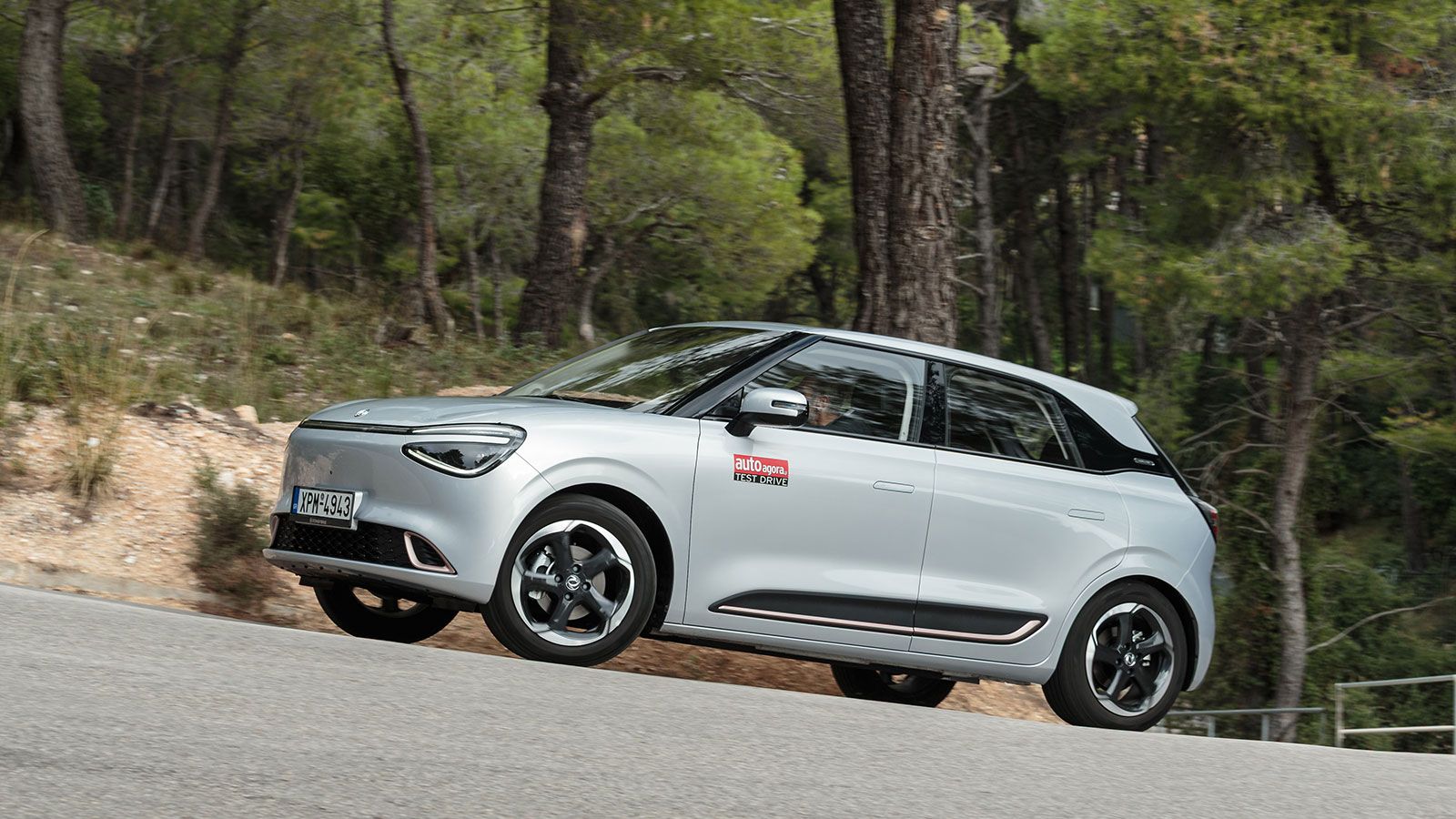 Dongfeng Box. Πόσο καλό είναι σε εξοπλισμό άνεσης και ασφάλειας.