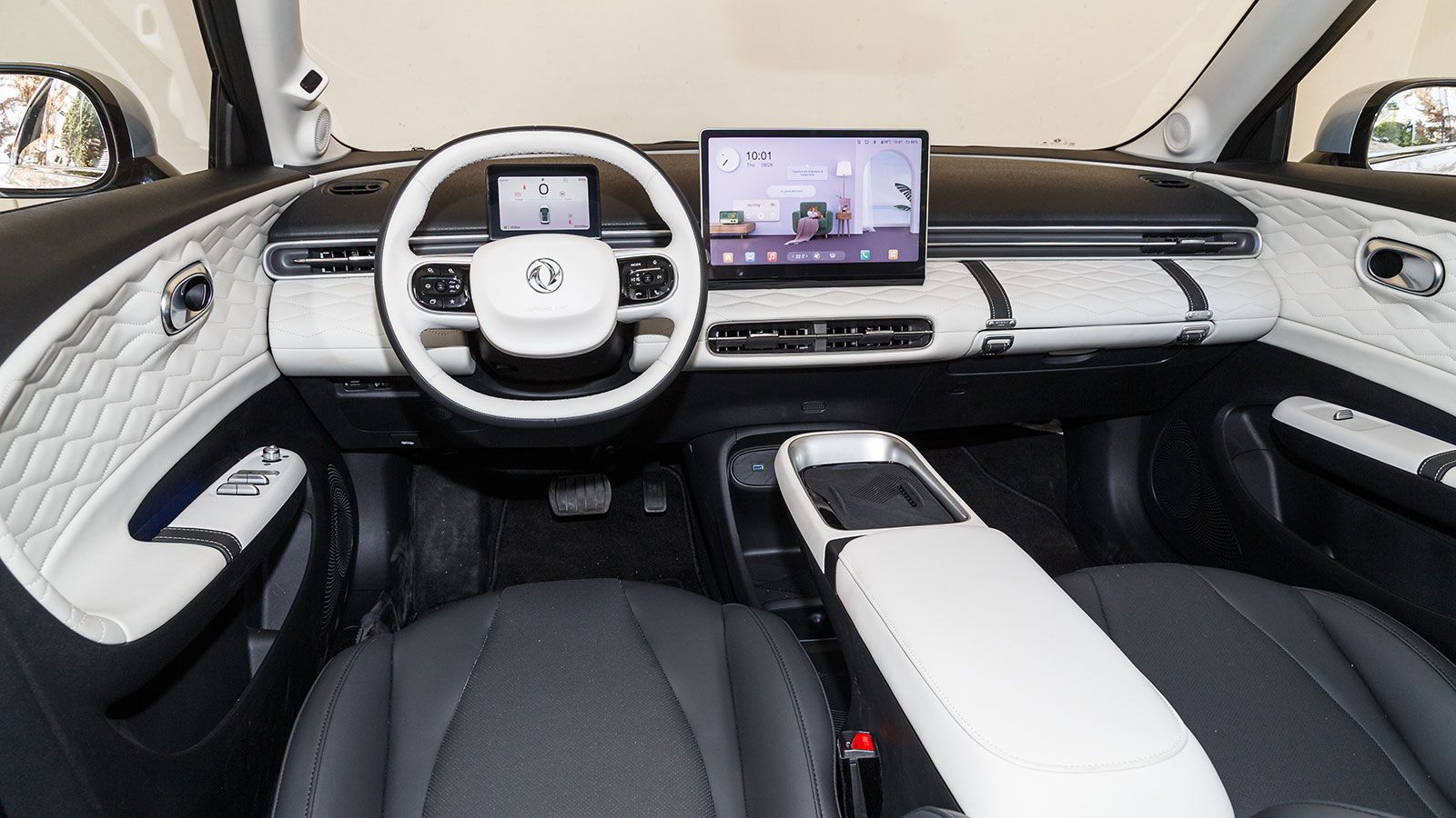 Dongfeng Box. Πόσο καλό είναι σε εξοπλισμό άνεσης και ασφάλειας.