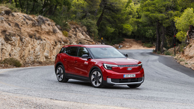 Ford Explorer. Πόσο καλό είναι σε εξοπλισμό άνεσης και ασφάλειας.