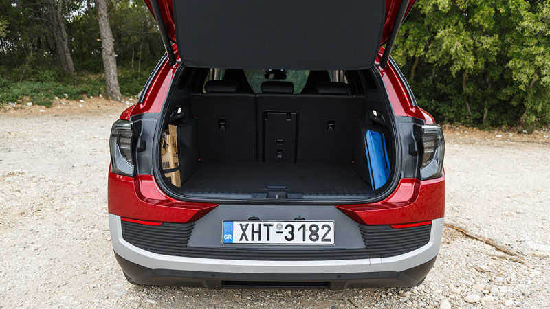 Ford Explorer RWD 286 PS 82 kWh: Κορυφαία αυτονομία, άπλετοι χώροι