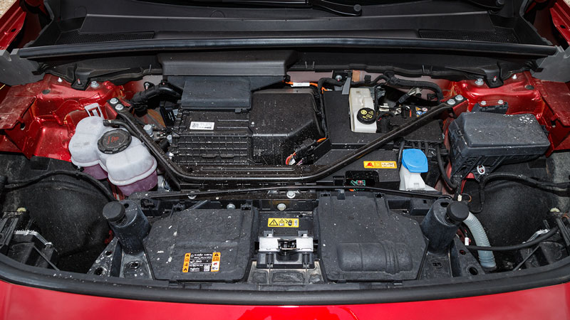 Ford Explorer RWD 286 PS 82 kWh: Κορυφαία αυτονομία, άπλετοι χώροι